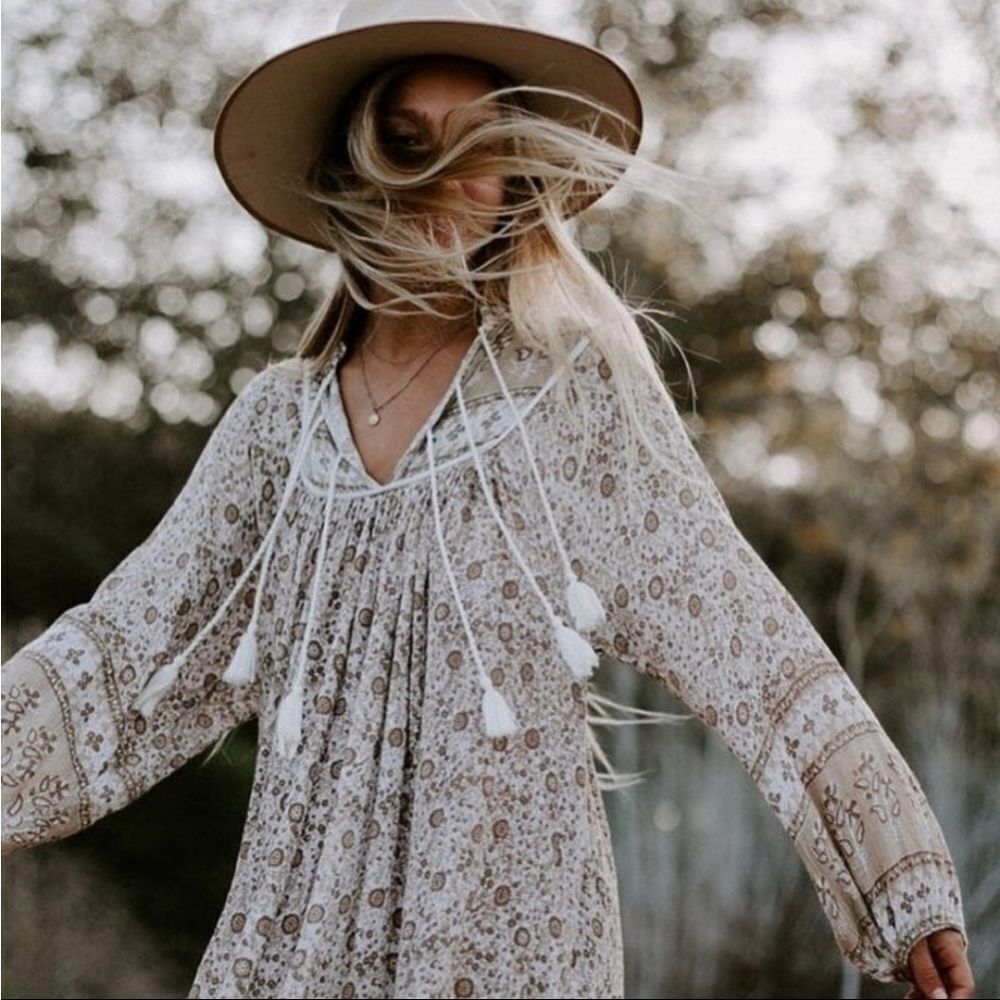 Little Gypsy Co Luna Cream Tan Long Sleeve Floral Boho Midi‎ Dress Size Medium